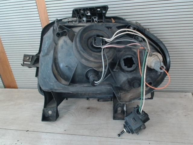 bontott RENAULT CLIO II Jobb Fényszóró