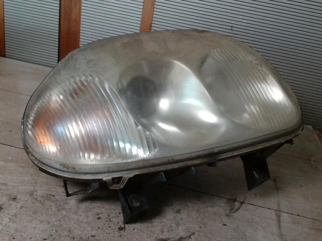 bontott RENAULT CLIO II Jobb Fényszóró