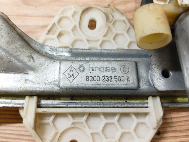 bontott RENAULT CLIO II Jobb hátsó Ablakemelő Szerkezet (Elektromos)