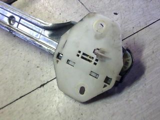 bontott RENAULT CLIO II Jobb hátsó Ablakemelő Szerkezet (Mechanikus)