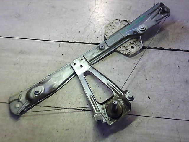 bontott RENAULT CLIO II Jobb hátsó Ablakemelő Szerkezet (Mechanikus)