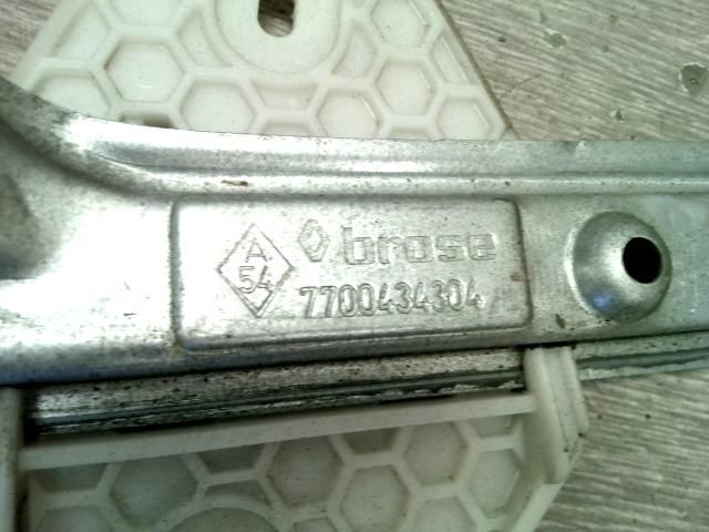 bontott RENAULT CLIO II Jobb hátsó Ablakemelő Szerkezet (Mechanikus)