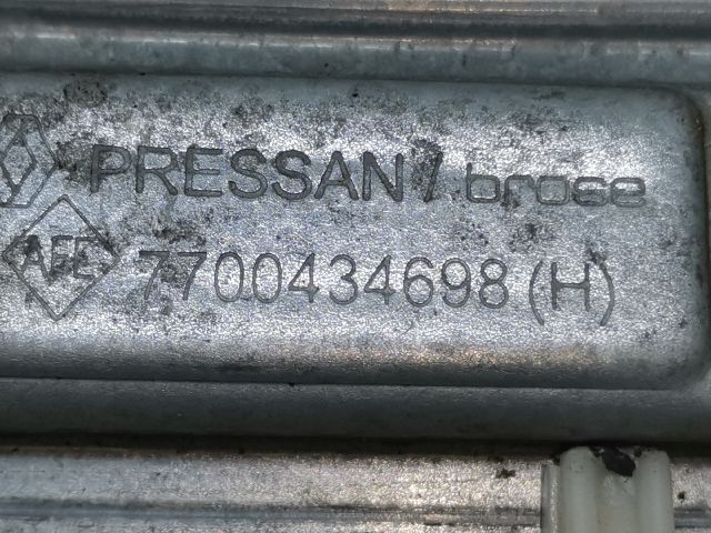 bontott RENAULT CLIO II Jobb hátsó Ablakemelő Szerkezet (Mechanikus)