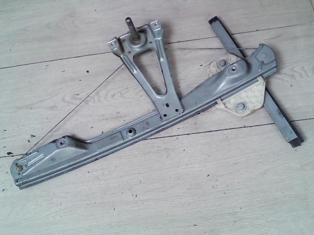 bontott RENAULT CLIO II Jobb hátsó Ablakemelő Szerkezet (Mechanikus)