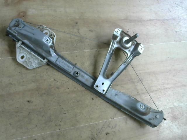 bontott RENAULT CLIO II Jobb hátsó Ablakemelő Szerkezet (Mechanikus)