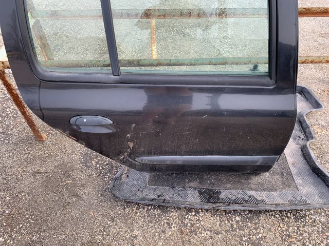 bontott RENAULT CLIO II Jobb hátsó Ajtó (Részeivel)