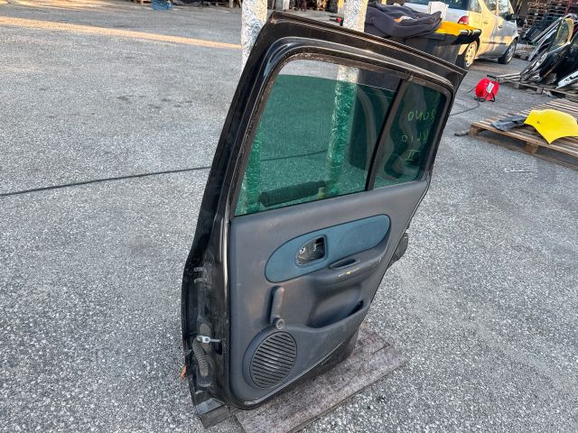 bontott RENAULT CLIO II Jobb hátsó Ajtó (Részeivel)