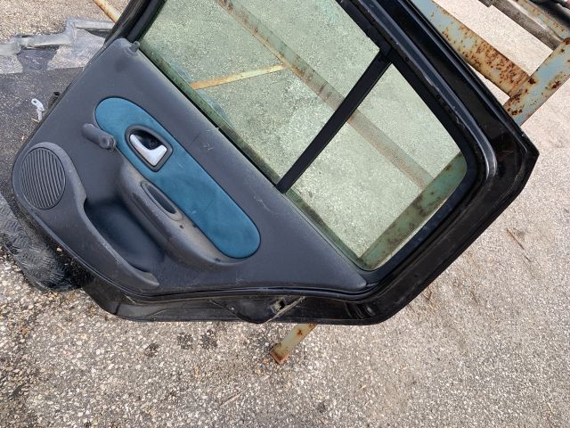 bontott RENAULT CLIO II Jobb hátsó Ajtó (Részeivel)