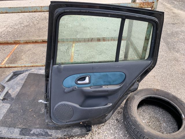 bontott RENAULT CLIO II Jobb hátsó Ajtó (Részeivel)