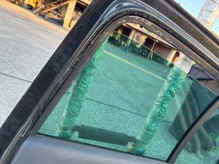 bontott RENAULT CLIO II Jobb hátsó Ajtó (Részeivel)