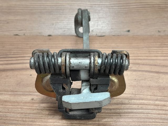 bontott RENAULT CLIO II Jobb hátsó Ajtóhatároló