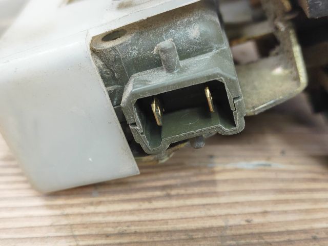 bontott RENAULT CLIO II Jobb hátsó Ajtózár