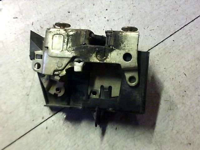 bontott RENAULT CLIO II Jobb hátsó Ajtózár