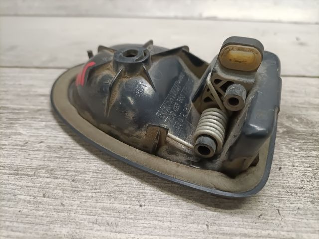 bontott RENAULT CLIO II Jobb hátsó Belső Kilincs