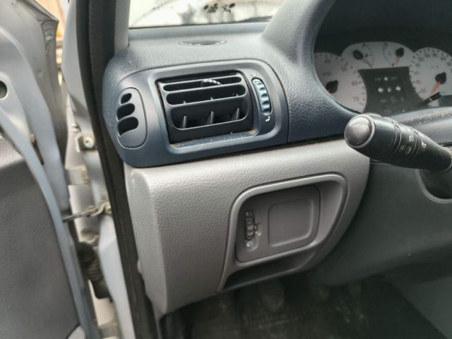 bontott RENAULT CLIO II Jobb hátsó Biztonsági Öv