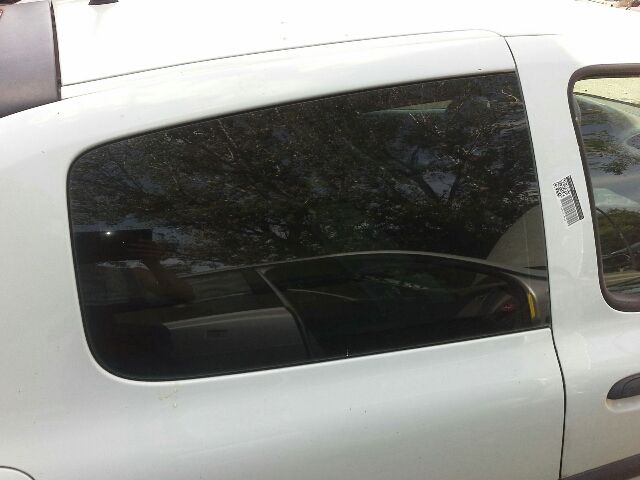 bontott RENAULT CLIO II Jobb hátsó Fixüveg (Ajtóban)