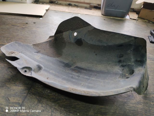 bontott RENAULT CLIO II Jobb hátsó Hátsó Dobbetét (Kerékjárati, Műanyag)