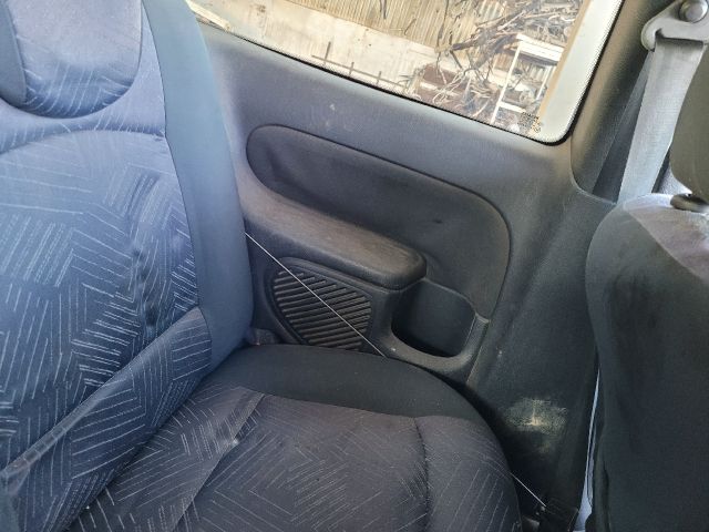 bontott RENAULT CLIO II Jobb hátsó Kapaszkodó (Felső)