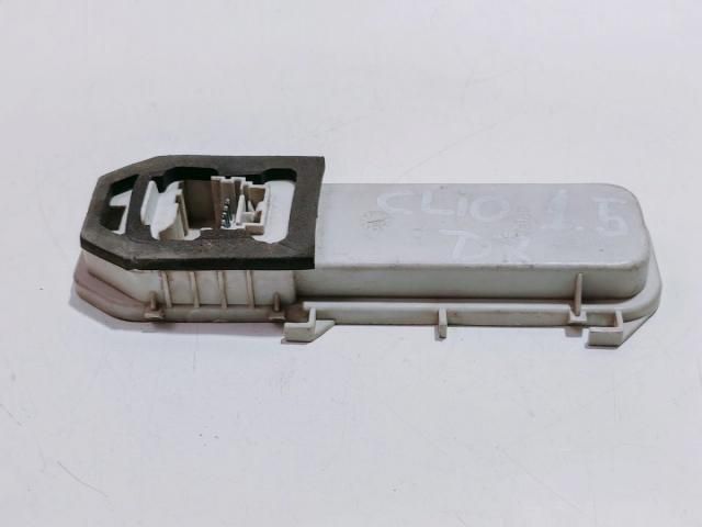 bontott RENAULT CLIO II Jobb Hátsó Lámpa Foglalat