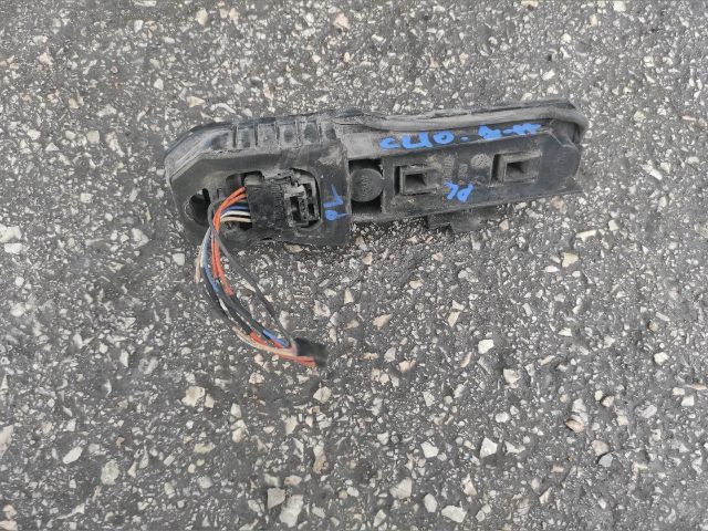 bontott RENAULT CLIO II Jobb Hátsó Lámpa Foglalat