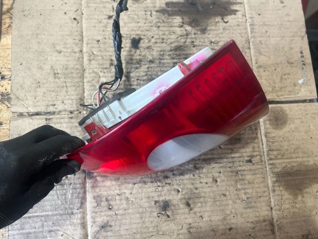 bontott RENAULT CLIO II Jobb Hátsó Lámpa