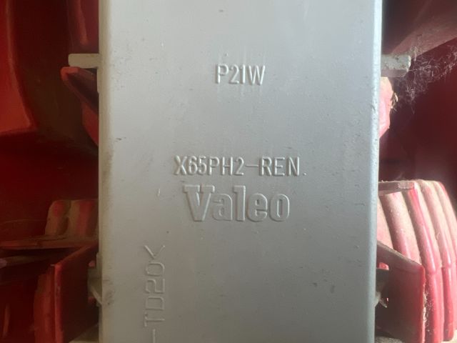 bontott RENAULT CLIO II Jobb Hátsó Lámpa