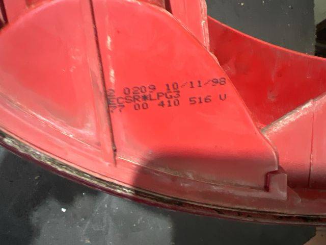 bontott RENAULT CLIO II Jobb Hátsó Lámpa