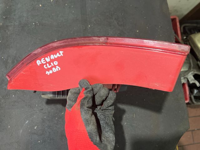 bontott RENAULT CLIO II Jobb Hátsó Lámpa