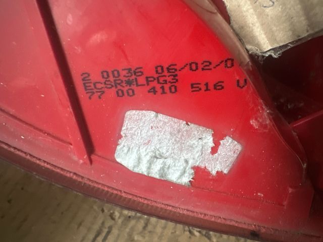 bontott RENAULT CLIO II Jobb Hátsó Lámpa