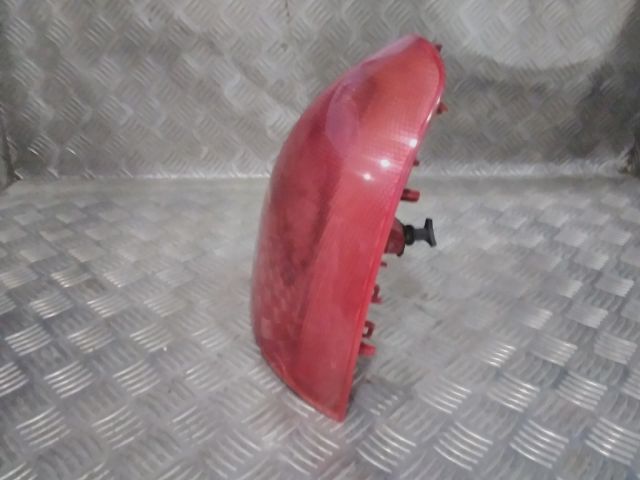 bontott RENAULT CLIO II Jobb Hátsó Lámpa