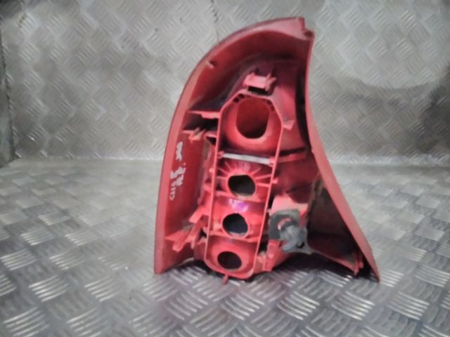 bontott RENAULT CLIO II Jobb Hátsó Lámpa