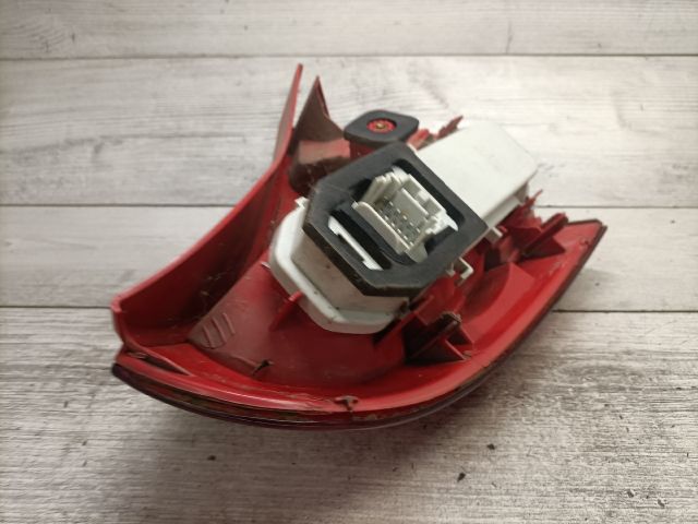 bontott RENAULT CLIO II Jobb Hátsó Lámpa