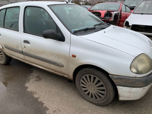 bontott RENAULT CLIO II Jobb Hátsó Lámpa
