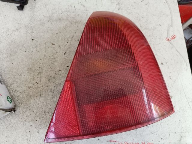 bontott RENAULT CLIO II Jobb Hátsó Lámpa