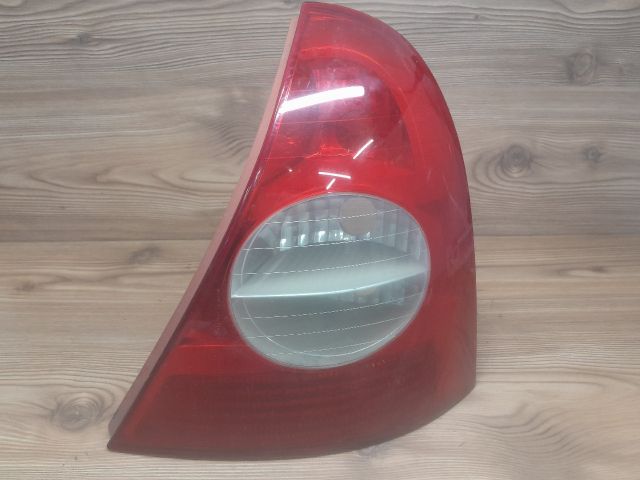 bontott RENAULT CLIO II Jobb hátsó Lámpabúra