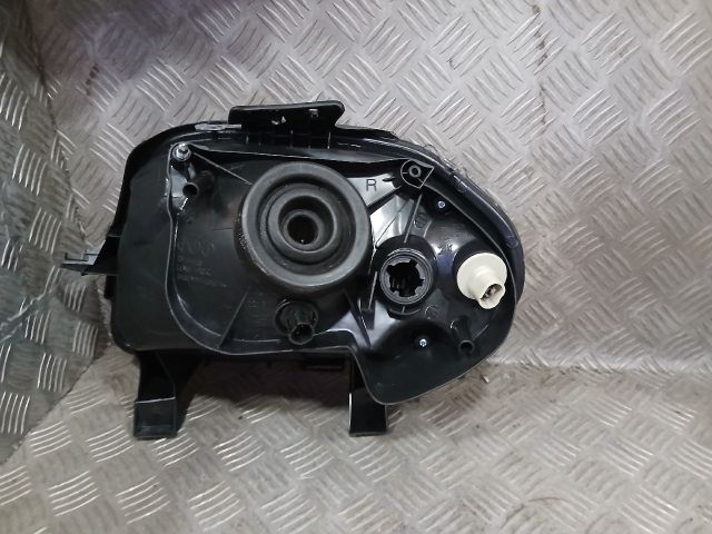 bontott RENAULT CLIO II Jobb Ledes Fényszóró