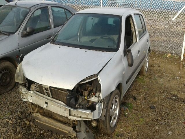 bontott RENAULT CLIO II Kalaptartó