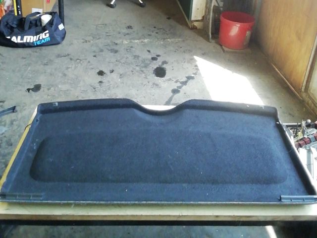 bontott RENAULT CLIO II Kalaptartó