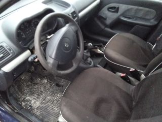 bontott RENAULT CLIO II Kilométeróra Keret