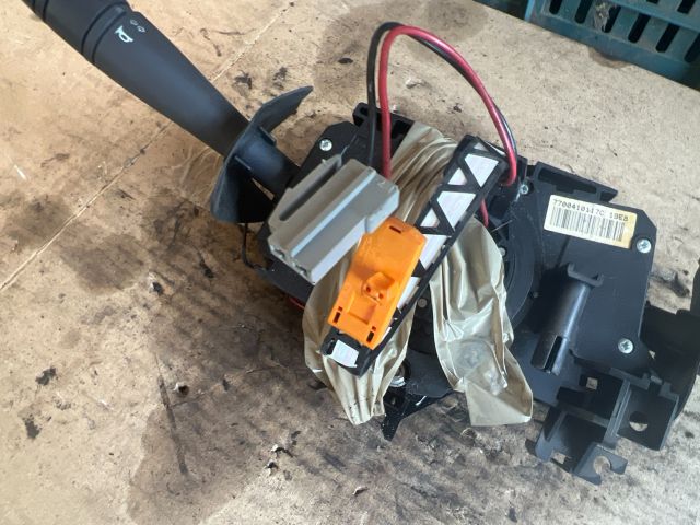 bontott RENAULT CLIO II Komplett Kormánykapcsoló (Bajuszkapcsoló)