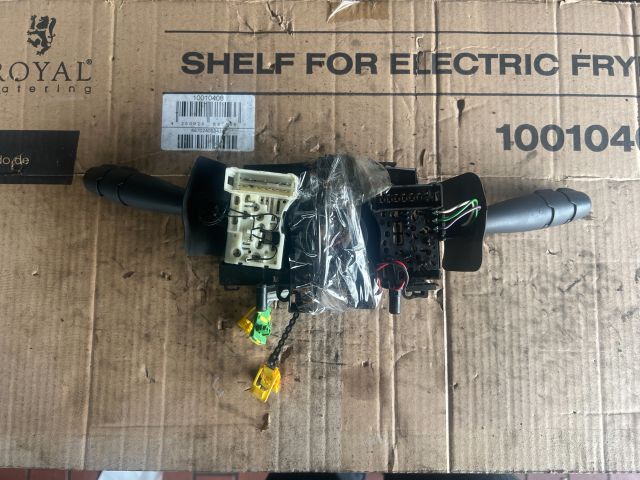 bontott RENAULT CLIO II Komplett Kormánykapcsoló (Bajuszkapcsoló)