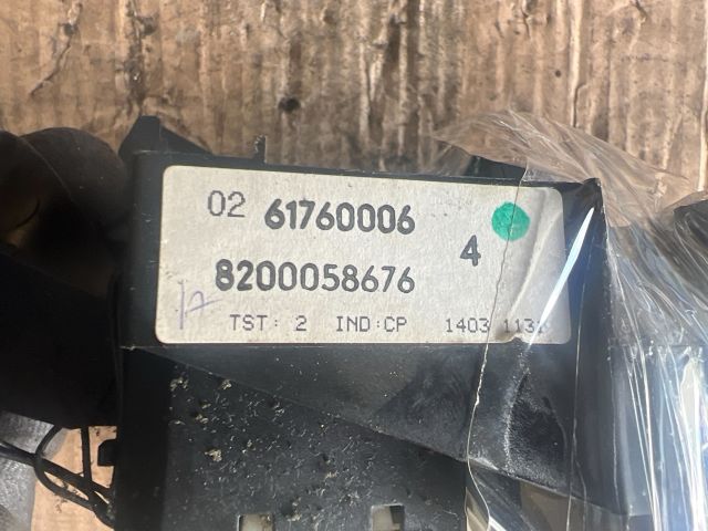 bontott RENAULT CLIO II Komplett Kormánykapcsoló (Bajuszkapcsoló)