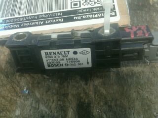 bontott RENAULT CLIO II Központi Ütközés Érzékelő