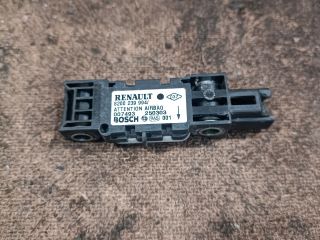 bontott RENAULT CLIO II Központi Ütközés Érzékelő
