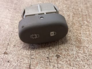 bontott RENAULT CLIO II Központizár Kapcsoló