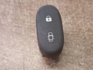 bontott RENAULT CLIO II Központizár Kapcsoló