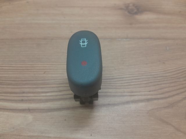 bontott RENAULT CLIO II Központizár Kapcsoló