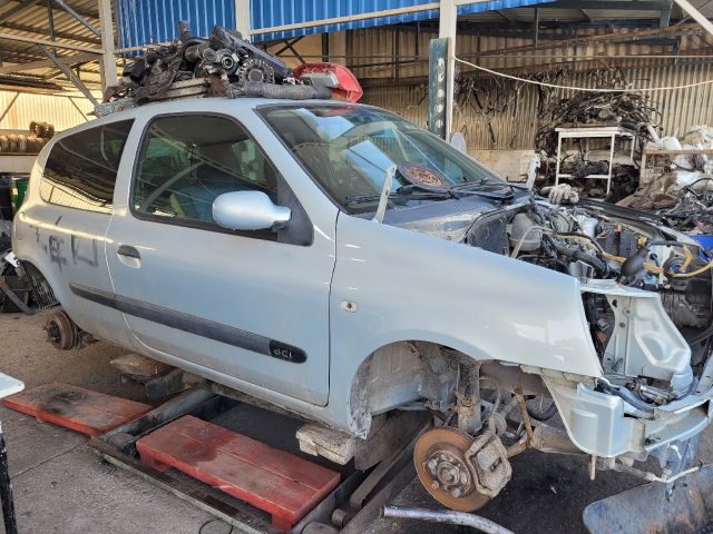 bontott RENAULT CLIO II Kürt