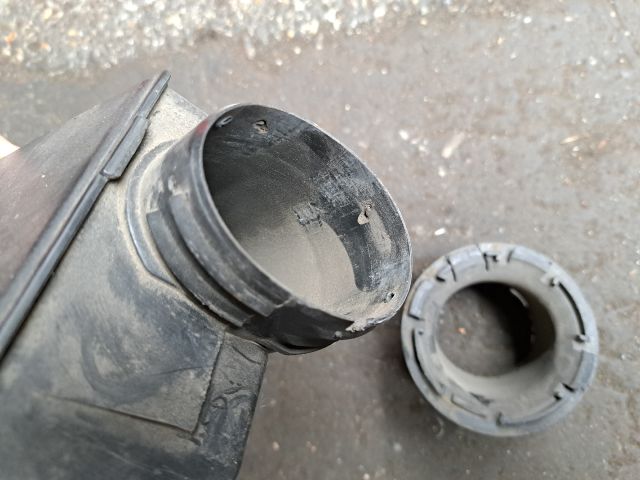 bontott RENAULT CLIO II Légbeömlő