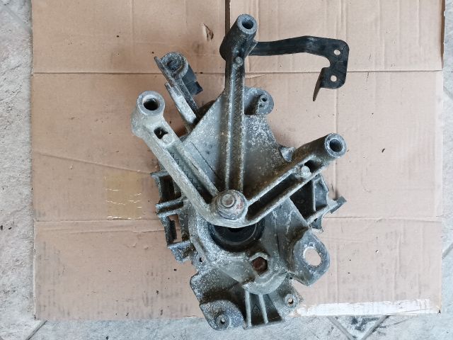 bontott RENAULT CLIO II Motor Tartó Bak (Pozíciófüggetlen)